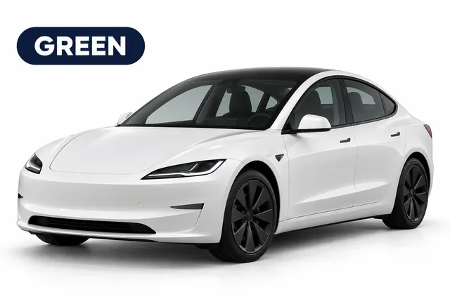 Green — véhicule illustratif (Toyota Camry hybride, Tesla Model 3 ou modèle comparable)